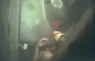 सेक्सी पोर्न मालकिन ने गुलाम के हाथों को सेक्सी बीएफ फिल्म हिंदी बिस्तर पर बांध दिया और उसका यौन मनोरंजन किया