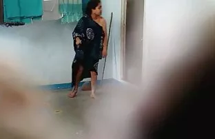 सेक्सी पोर्न लड़की शुरू कर दिया मैस्टर्बेटिंग और तो वह लिया एक कामुक सेक्स के साथ एक बॉलीवुड फिल्म सेक्सी वीडियो आदमी